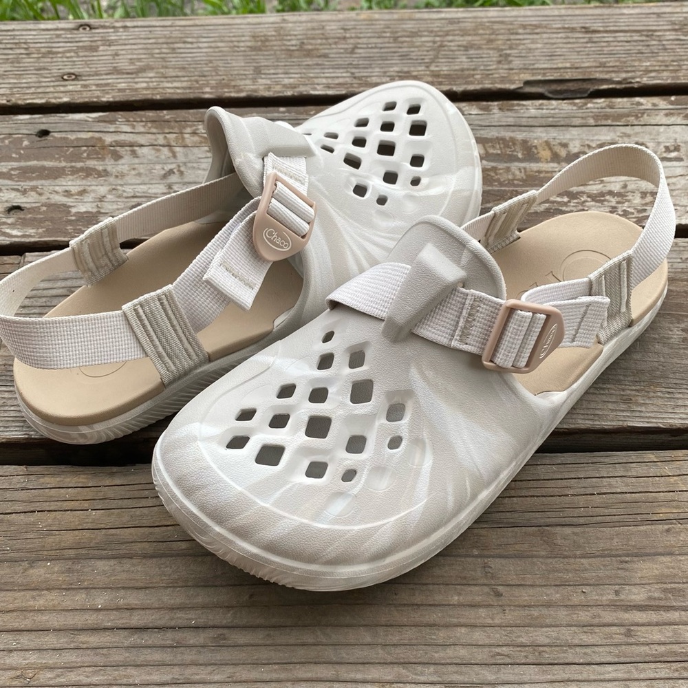 Crocs chillos slip on clogs water shoes